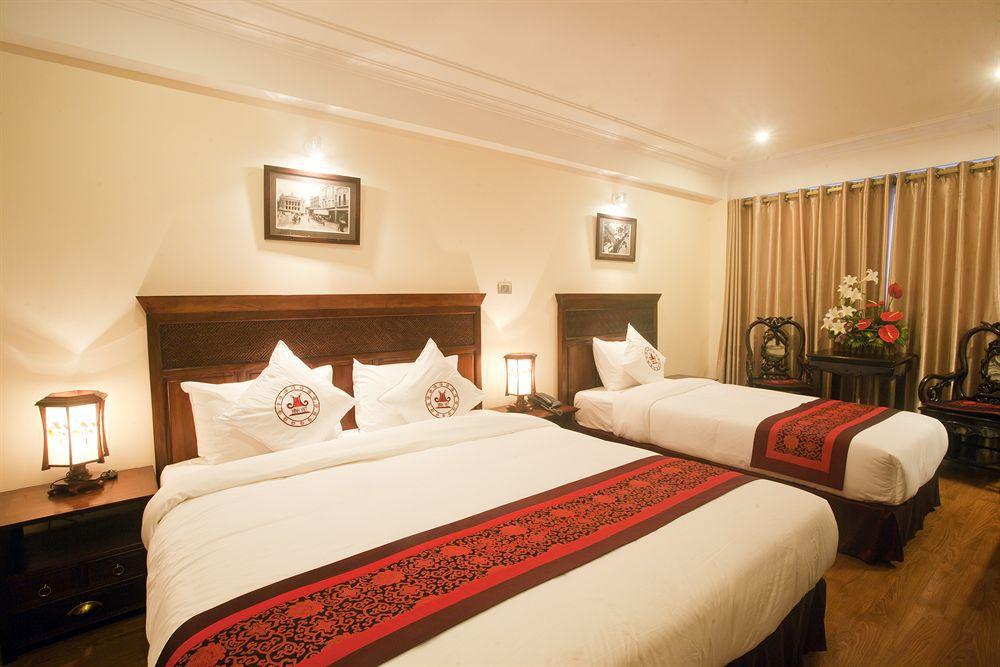 Khách sạn Classic Street 4*